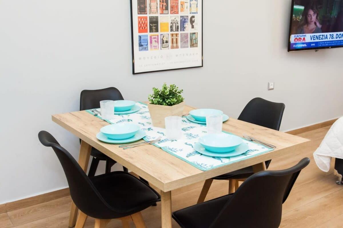 Contemporary And Chic Apartment In Central أثينا المظهر الخارجي الصورة